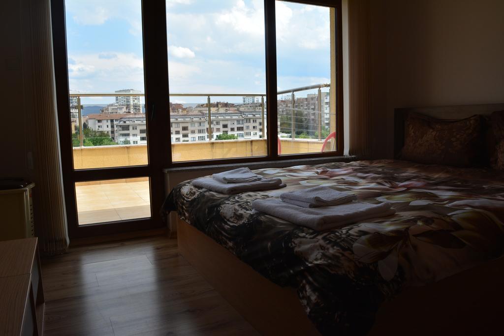 Apartment Bonne Chance Szófia Kültér fotó